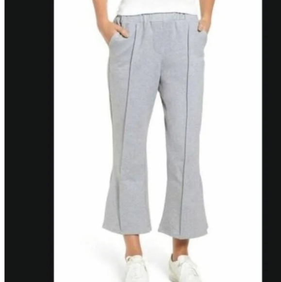 Code x Mode Gray Cropped Flared Sweats - Picture 1 of 9